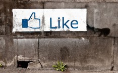 brand-social-media-tracking-Facebook-like brand-social-media-tracking-Facebook-like